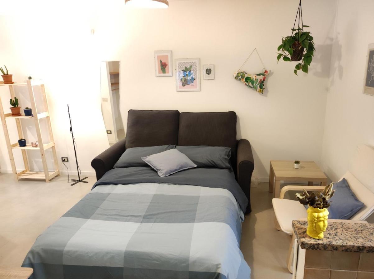 Loft Con Cortiletto - 100 Meters From The Beach Apartment Cefalu Exterior photo