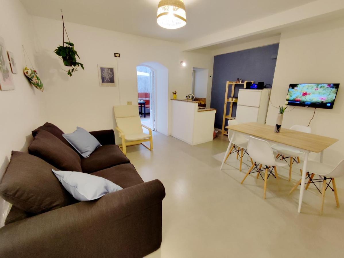 Loft Con Cortiletto - 100 Meters From The Beach Apartment Cefalu Exterior photo